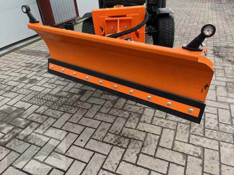 Kommunaltraktor des Typs Kubota STV 32, Gebrauchtmaschine in Südheide (Bild 11)