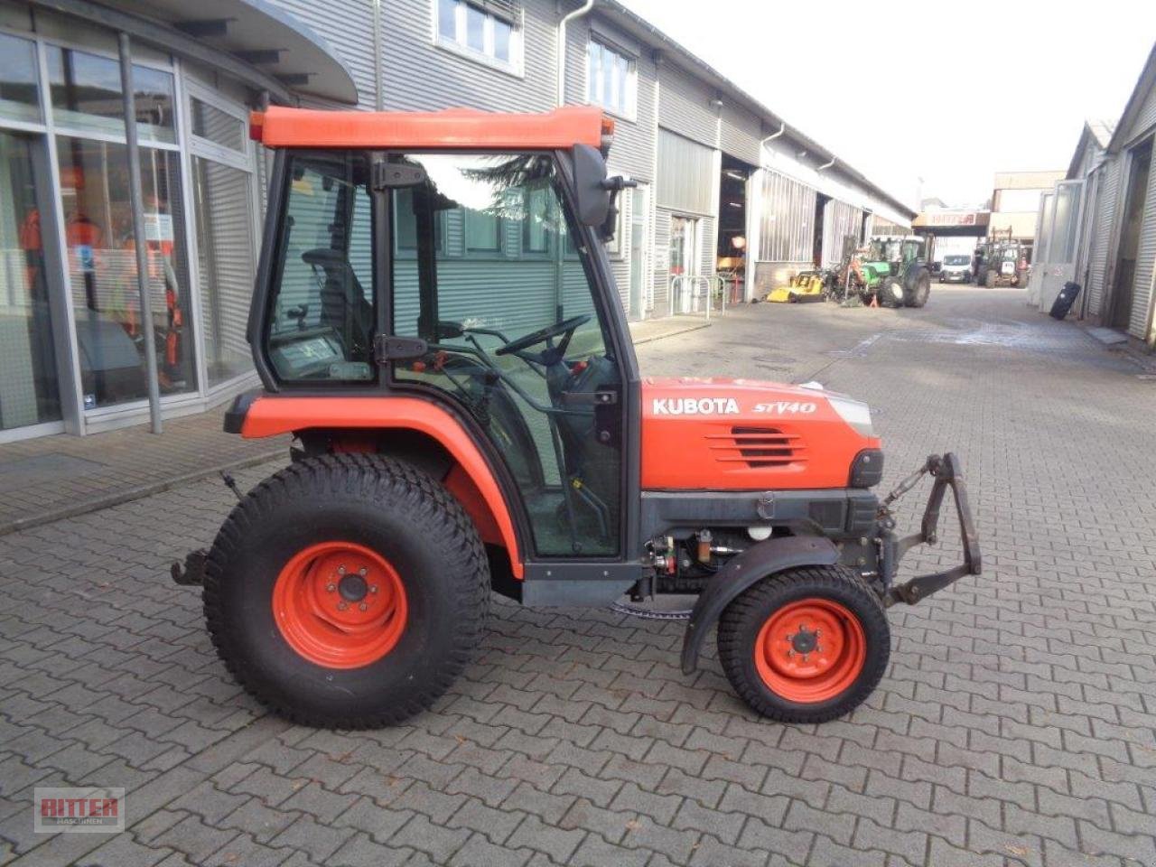 Kommunaltraktor del tipo Kubota STV-40, Gebrauchtmaschine In Zell a. H. (Immagine 3)