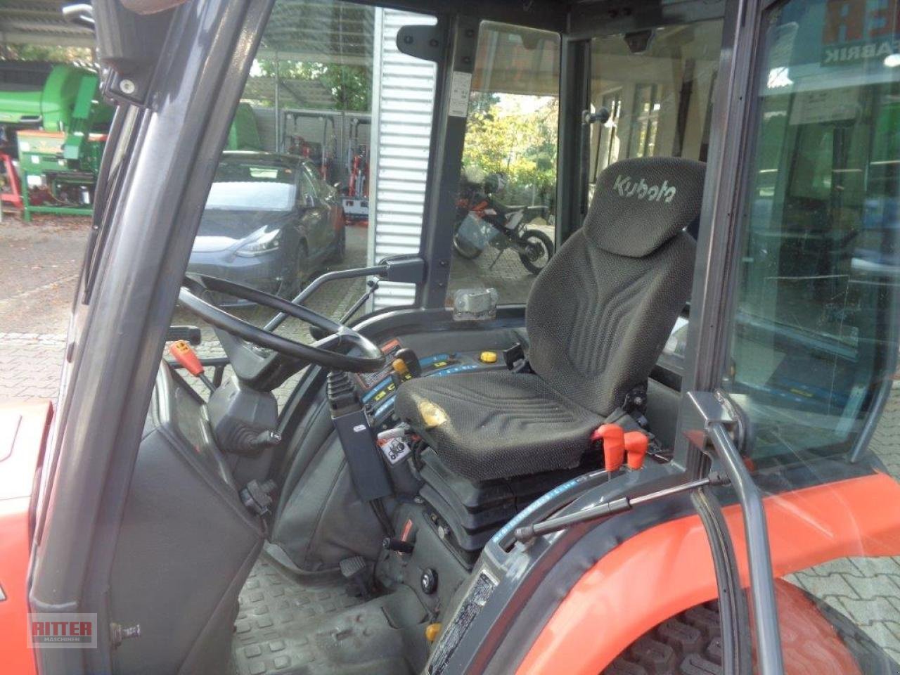 Kommunaltraktor del tipo Kubota STV-40, Gebrauchtmaschine In Zell a. H. (Immagine 6)
