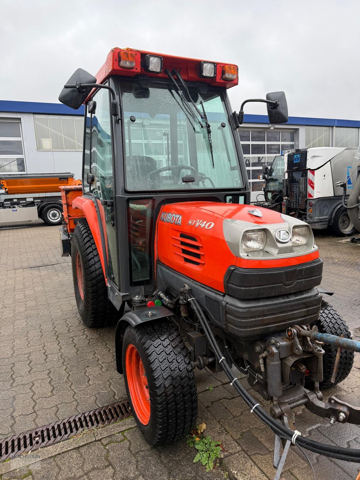 Kommunaltraktor typu Kubota STV 40, Gebrauchtmaschine v Heidelberg - Rohrbach Süd (Obrázek 2)