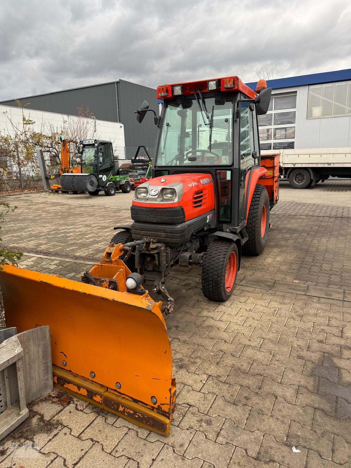 Kommunaltraktor typu Kubota STV 40, Gebrauchtmaschine v Heidelberg - Rohrbach Süd (Obrázek 1)