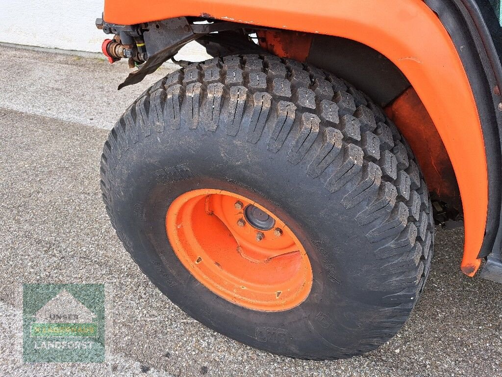 Kommunaltraktor tip Kubota STV 40, Gebrauchtmaschine in Kapfenberg (Poză 7)