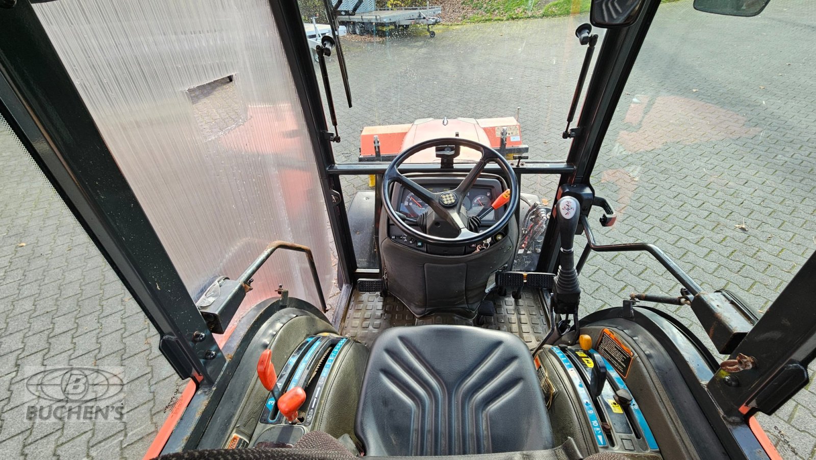 Kommunaltraktor des Typs Kubota STV32, Gebrauchtmaschine in Olpe (Bild 22)