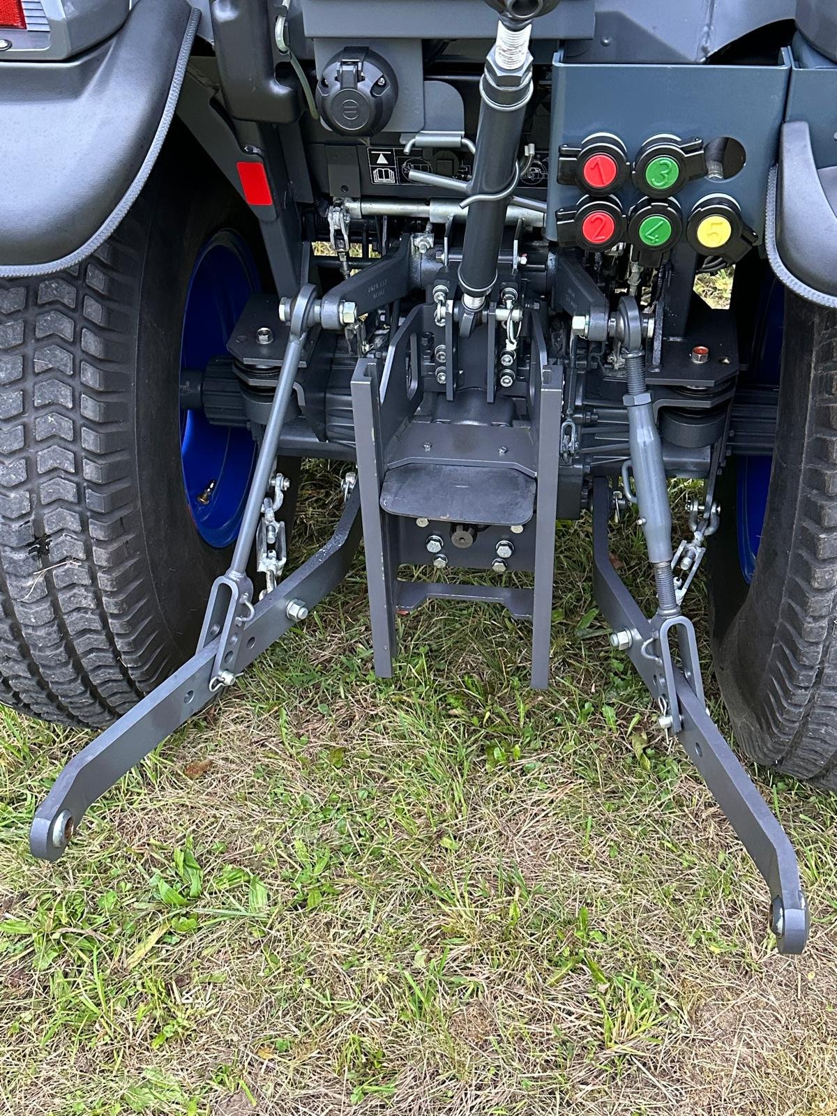 Kommunaltraktor des Typs Kubota STW 34, Gebrauchtmaschine in Dornstetten (Bild 2)