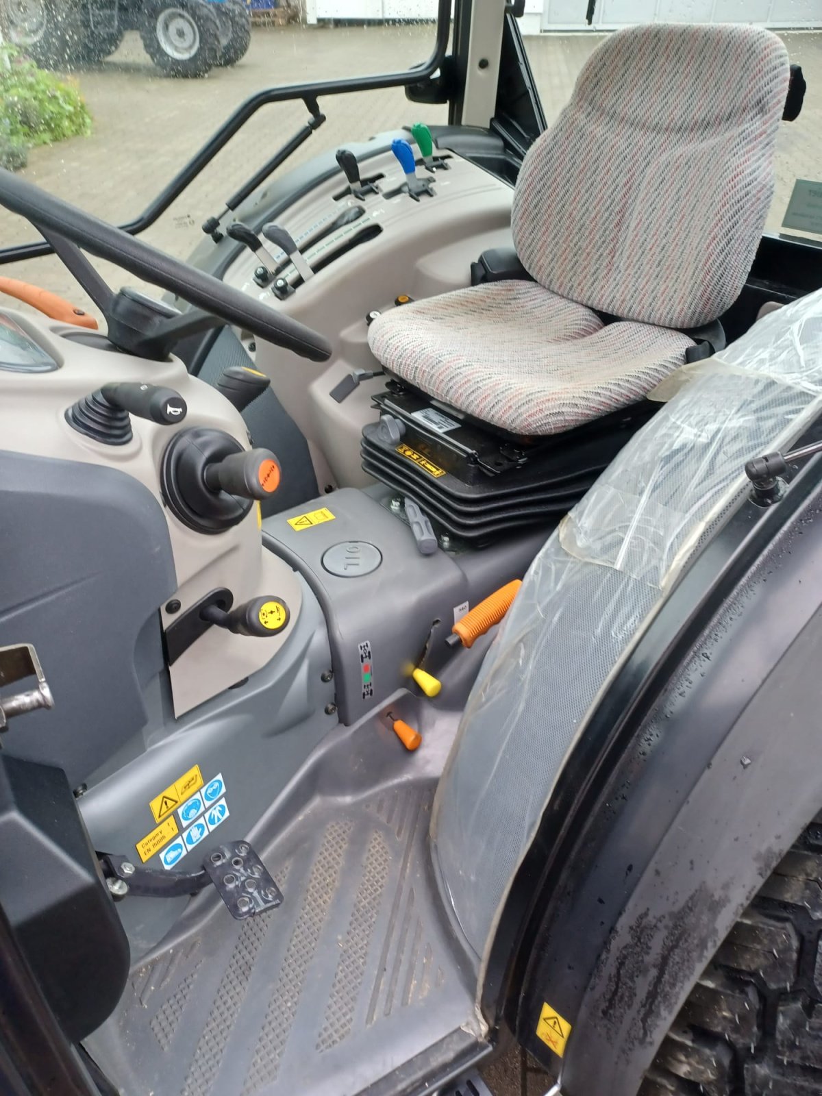 Kommunaltraktor typu Landini 2-050, Neumaschine v Au/Hallertau (Obrázek 6)