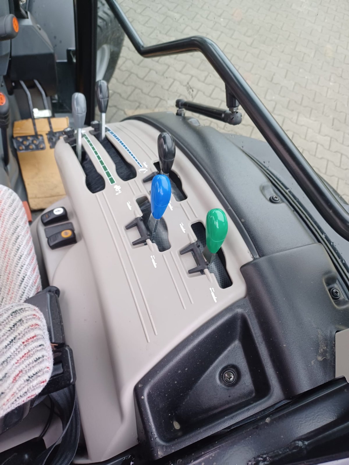 Kommunaltraktor typu Landini 2-050, Neumaschine v Au/Hallertau (Obrázek 7)