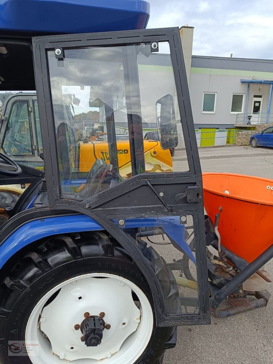 Kommunaltraktor typu LOVOL Foton 254 N Winterdiensttraktor mit Vollkabine,, Gebrauchtmaschine v Dimbach (Obrázek 5)