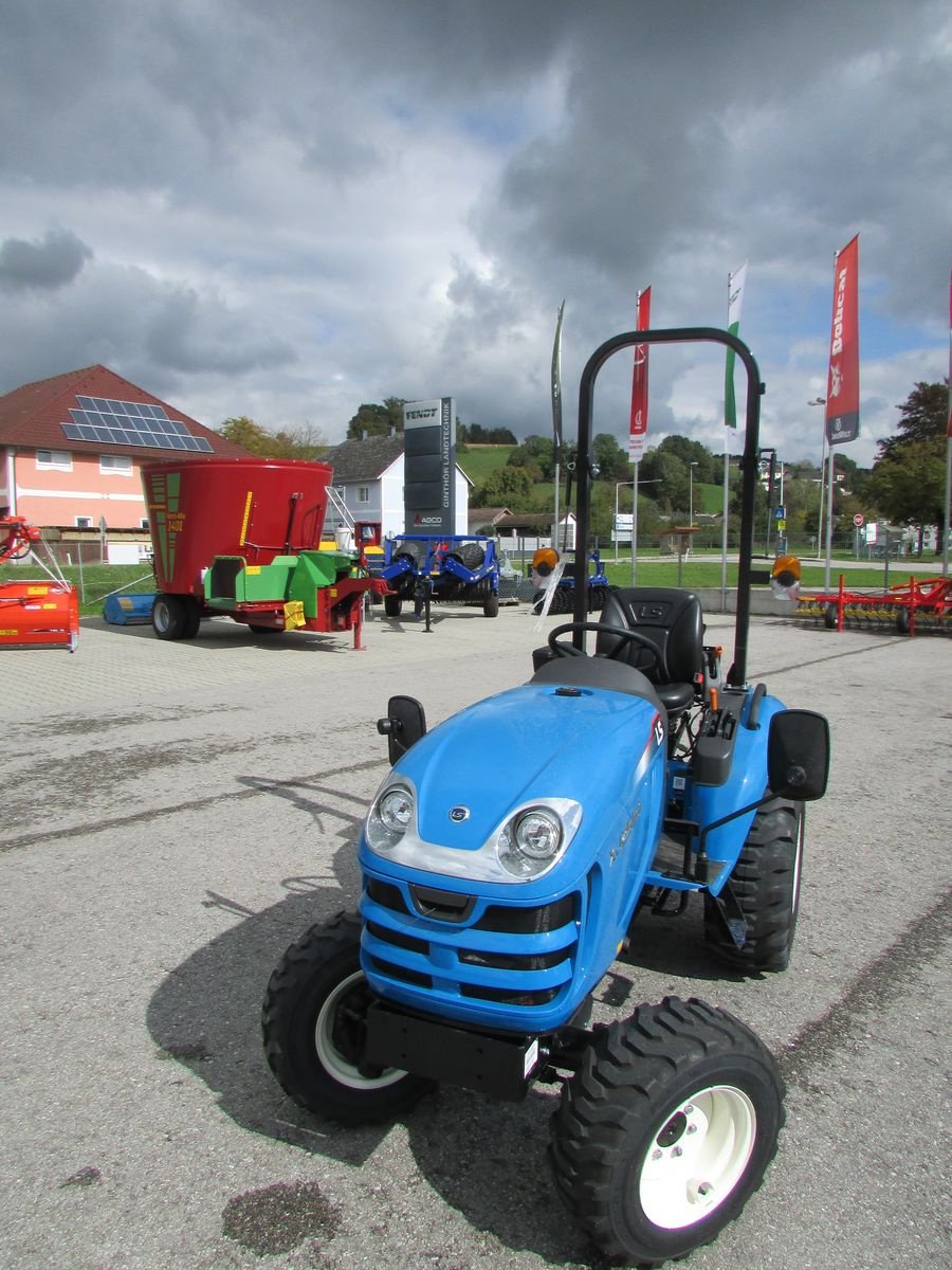 Kommunaltraktor des Typs LS Tractor XJ 25 hst, Gebrauchtmaschine in Saxen (Bild 3)