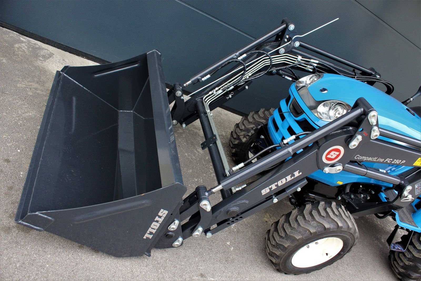 Kommunaltraktor des Typs LS Tractor XJ 25 HST, Neumaschine in Pischelsdorf (Bild 4)