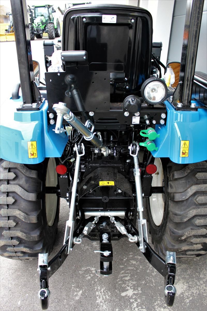 Kommunaltraktor des Typs LS Tractor XJ 25 HST, Neumaschine in Pischelsdorf (Bild 2)