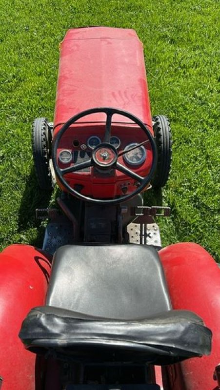 Kommunaltraktor des Typs Massey Ferguson 130, Gebrauchtmaschine in NATTERNBACH (Bild 2)