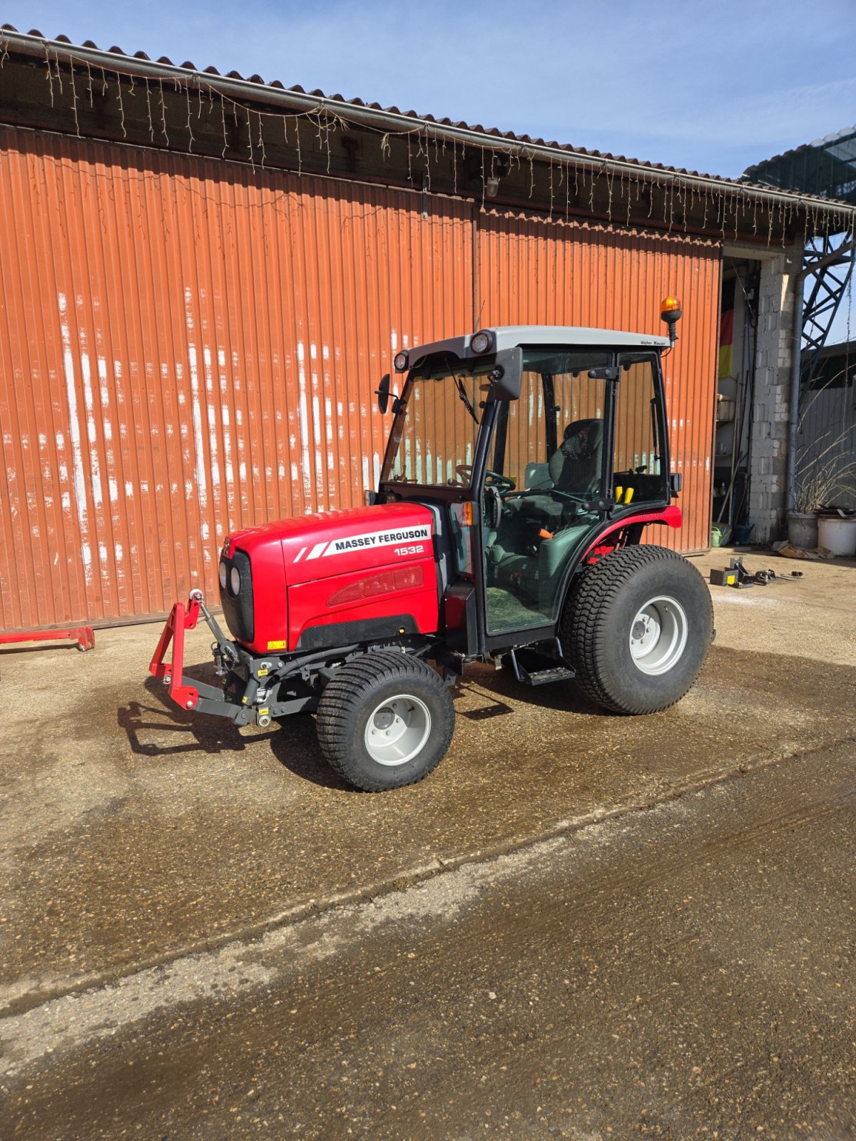 Kommunaltraktor του τύπου Massey Ferguson 1532, Gebrauchtmaschine σε Birkhausen (Φωτογραφία 1)