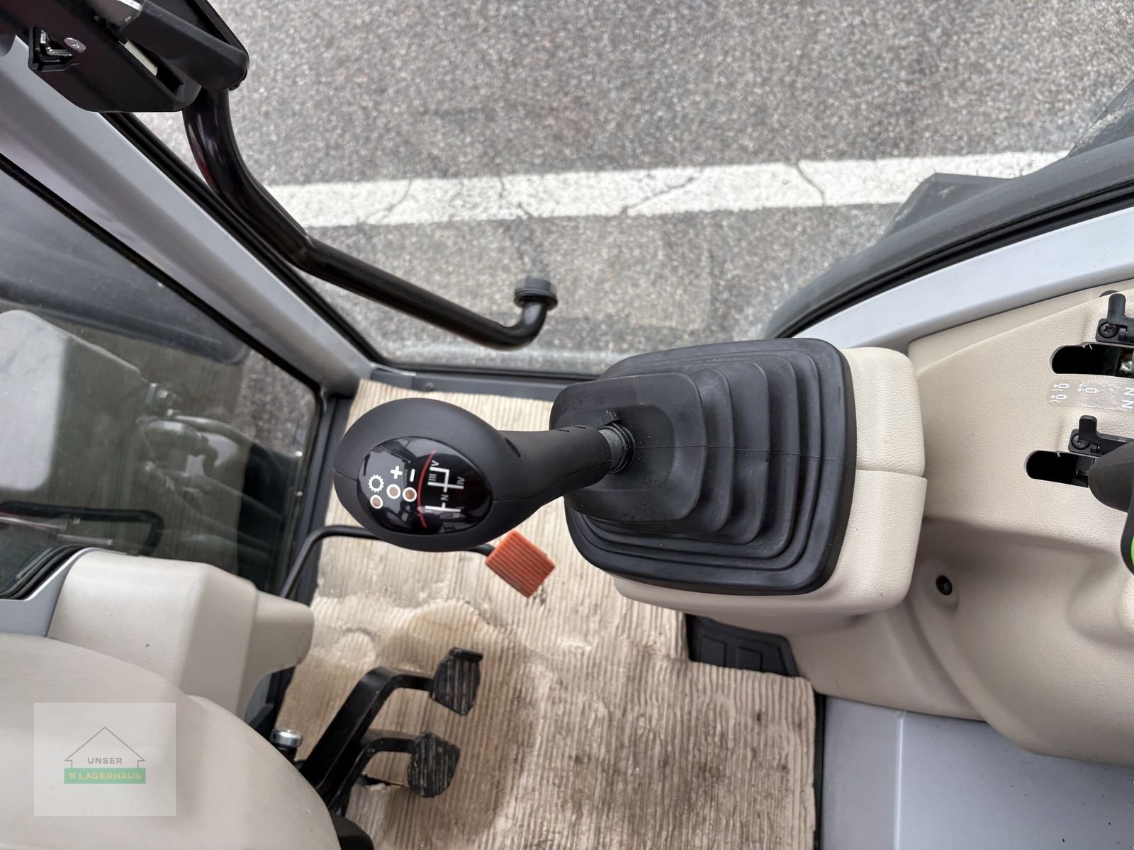 Kommunaltraktor typu Massey Ferguson MF 3FR.95 Kabine, Neumaschine v Mattersburg (Obrázek 7)