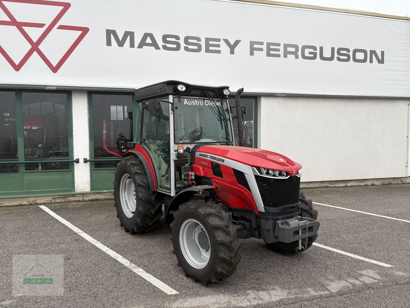 Kommunaltraktor typu Massey Ferguson MF 3FR.95 Kabine, Neumaschine v Mattersburg (Obrázek 1)