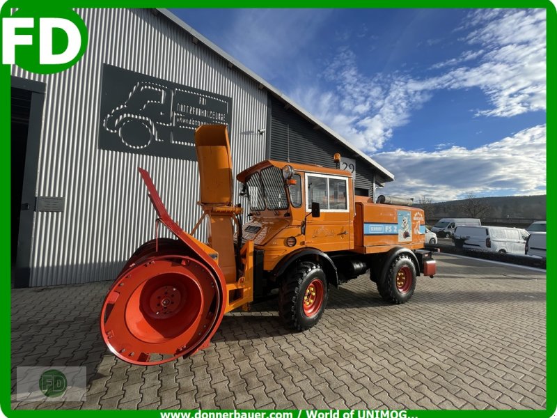 Kommunaltraktor типа Mercedes-Benz Unimog Schmidt Schneefräse mit Hydrostat Antrieb , erst 370 Bts, Gebrauchtmaschine в Hinterschmiding (Фотография 1)