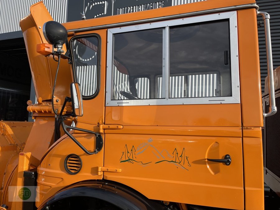 Kommunaltraktor del tipo Mercedes-Benz Unimog Schmidt Schneefräse mit Hydrostat Antrieb , erst 370 Bts, Gebrauchtmaschine en Hinterschmiding (Imagen 4)
