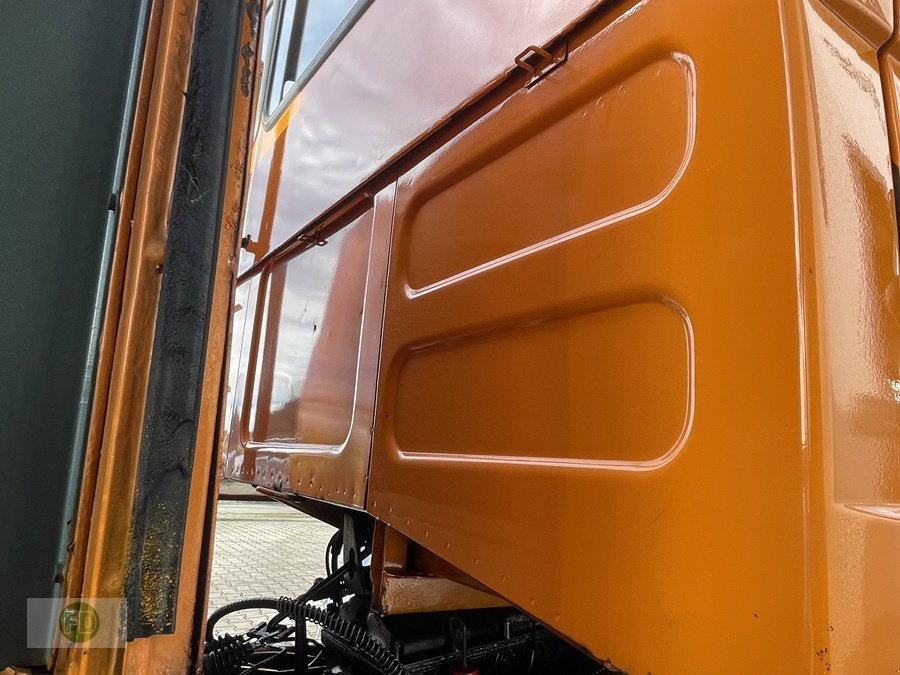 Kommunaltraktor del tipo Mercedes-Benz Unimog Schmidt Schneefräse mit Hydrostat Antrieb , erst 370 Bts, Gebrauchtmaschine en Hinterschmiding (Imagen 20)