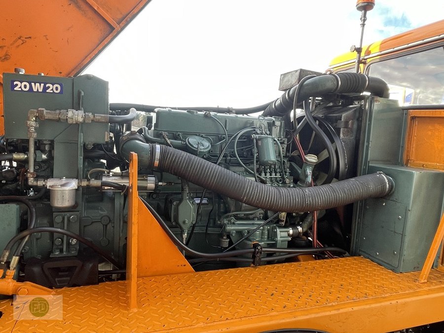 Kommunaltraktor typu Mercedes-Benz Unimog Schmidt Schneefräse mit Hydrostat Antrieb erst 370 Bts, Gebrauchtmaschine w Hinterschmiding (Zdjęcie 18)