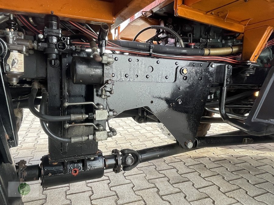 Kommunaltraktor typu Mercedes-Benz Unimog Schmidt Schneefräse mit Hydrostat Antrieb erst 370 Bts, Gebrauchtmaschine w Hinterschmiding (Zdjęcie 21)