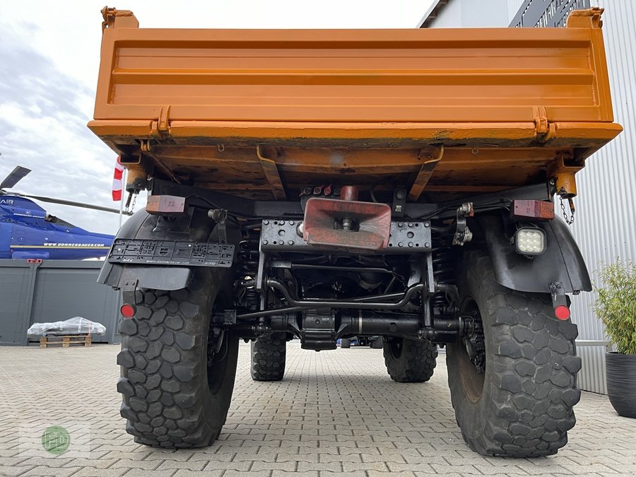 Kommunaltraktor des Typs Mercedes-Benz Unimog U1250, Ideal für Kranaufbau, Gebrauchtmaschine in Hinterschmiding (Bild 7)