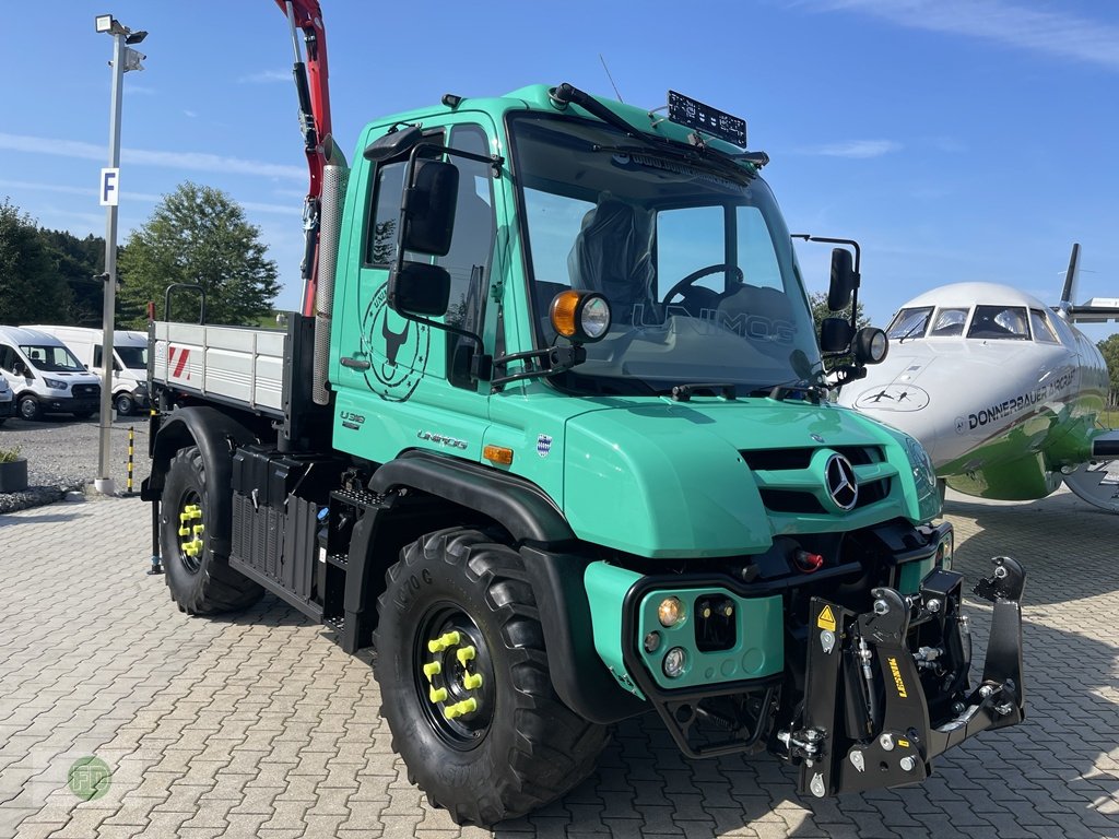Kommunaltraktor des Typs Mercedes-Benz Unimog U318 mit Kran, Forstgreifer, Multitalent, 1a Zustand , nur 7500 kg, Finanzierung mgl., Gebrauchtmaschine in Hinterschmiding (Bild 17)