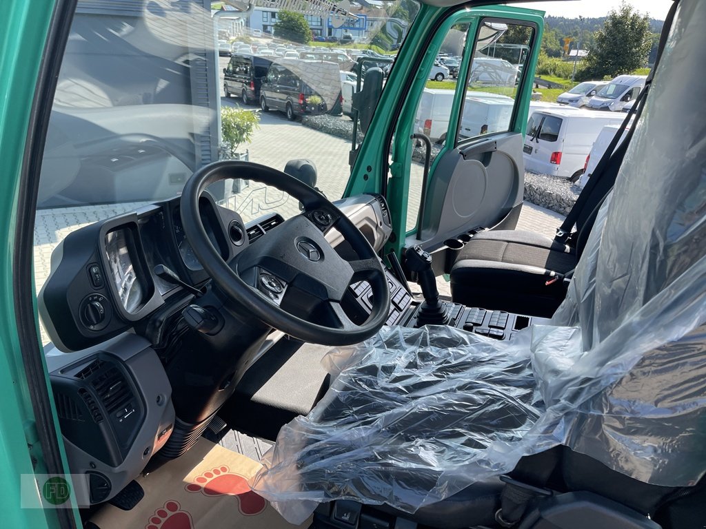 Kommunaltraktor des Typs Mercedes-Benz Unimog U318 mit Kran, Forstgreifer, Multitalent, 1a Zustand , nur 7500 kg, Finanzierung mgl., Gebrauchtmaschine in Hinterschmiding (Bild 22)