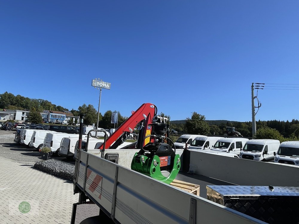 Kommunaltraktor del tipo Mercedes-Benz Unimog U318 mit Ladekran zum Absatteln, 7500 kg, 1a Zustand , mit Forstgreifer, Gebrauchtmaschine en Hinterschmiding (Imagen 3)