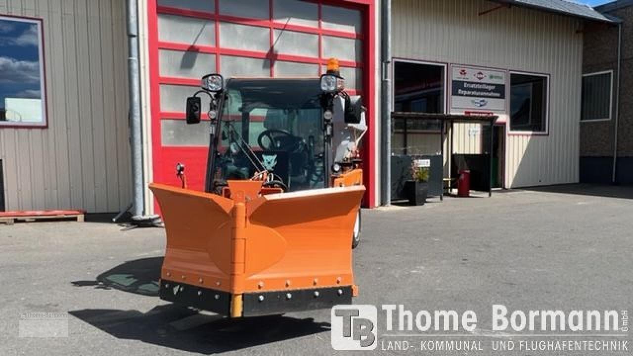 Kommunaltraktor typu Multihog CX 75 MK I, Mietmaschine v Prüm (Obrázek 4)