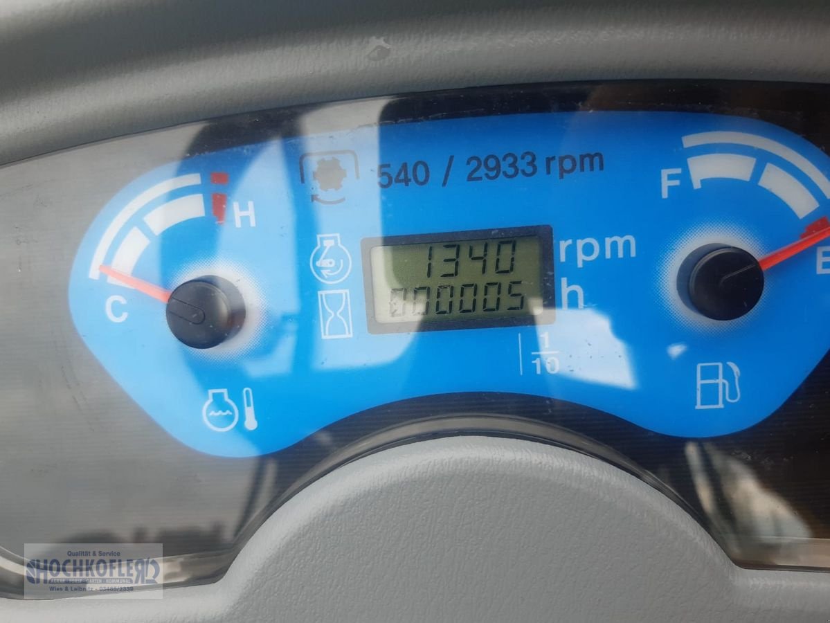 Kommunaltraktor van het type New Holland Boomer 25 C, Neumaschine in Wies (Foto 10)