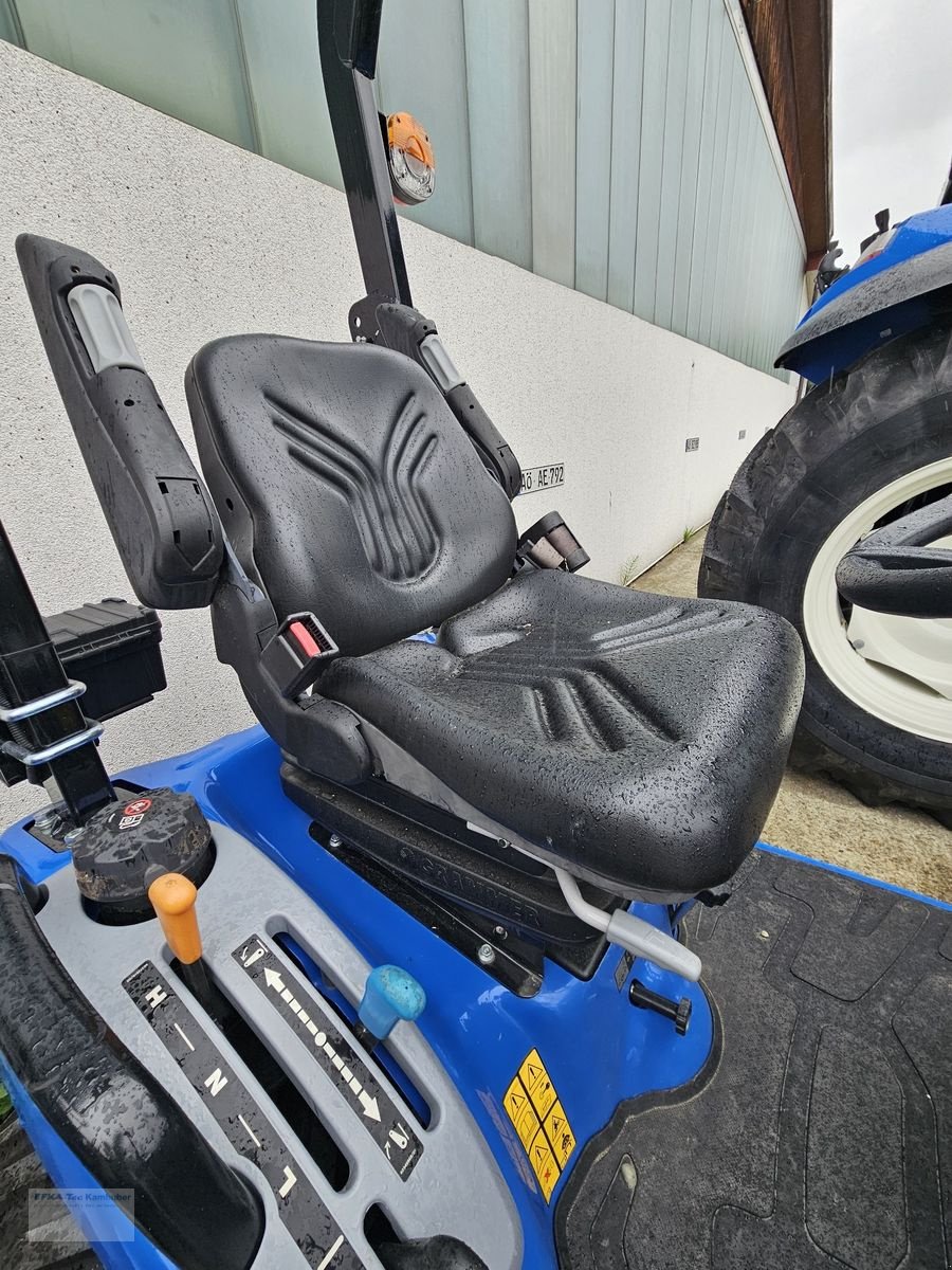 Kommunaltraktor des Typs New Holland Boomer 25 C, Neumaschine in Erlbach (Bild 3)