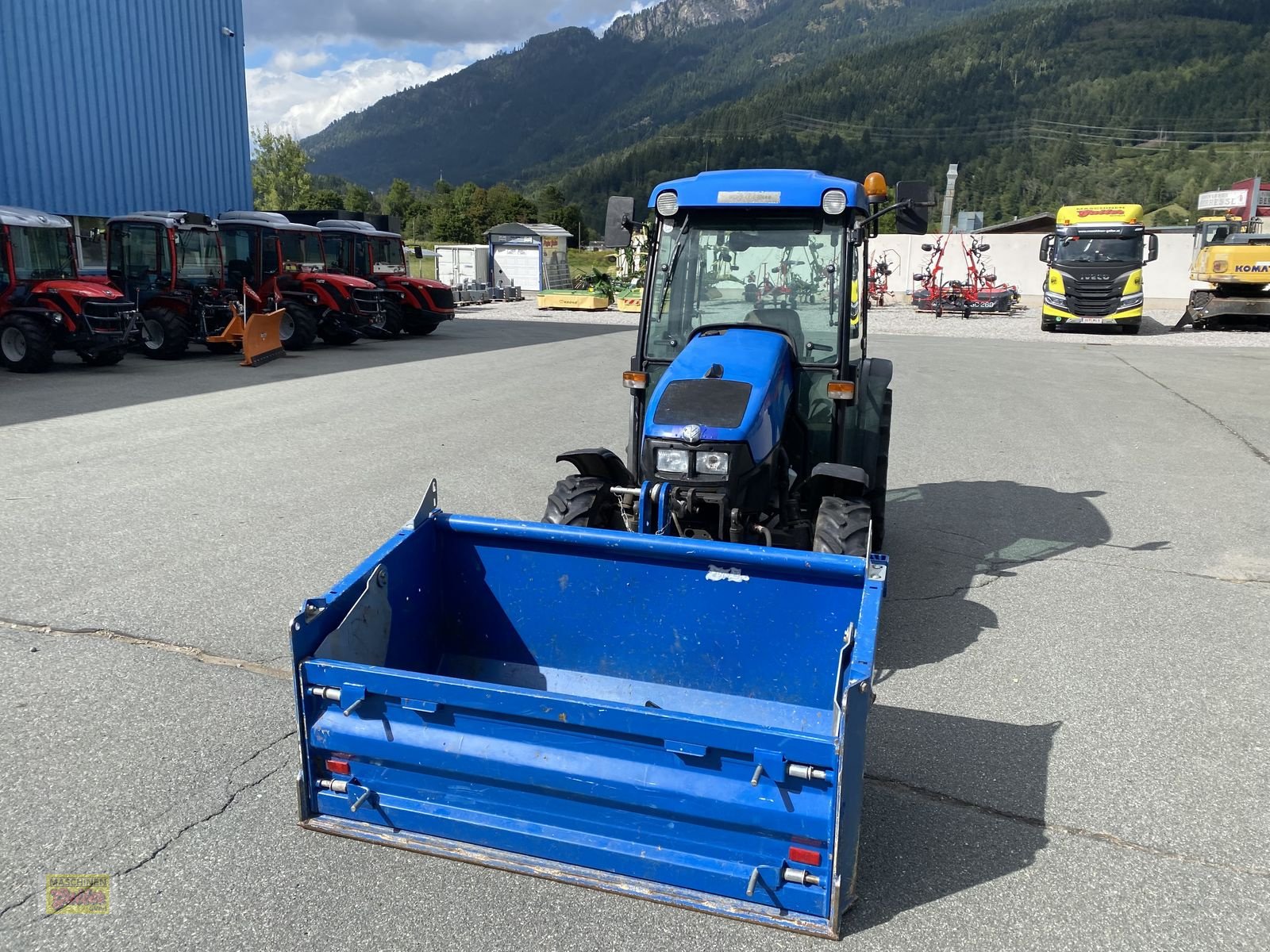 Kommunaltraktor typu New Holland TCE 40, Gebrauchtmaschine v Kötschach (Obrázek 2)