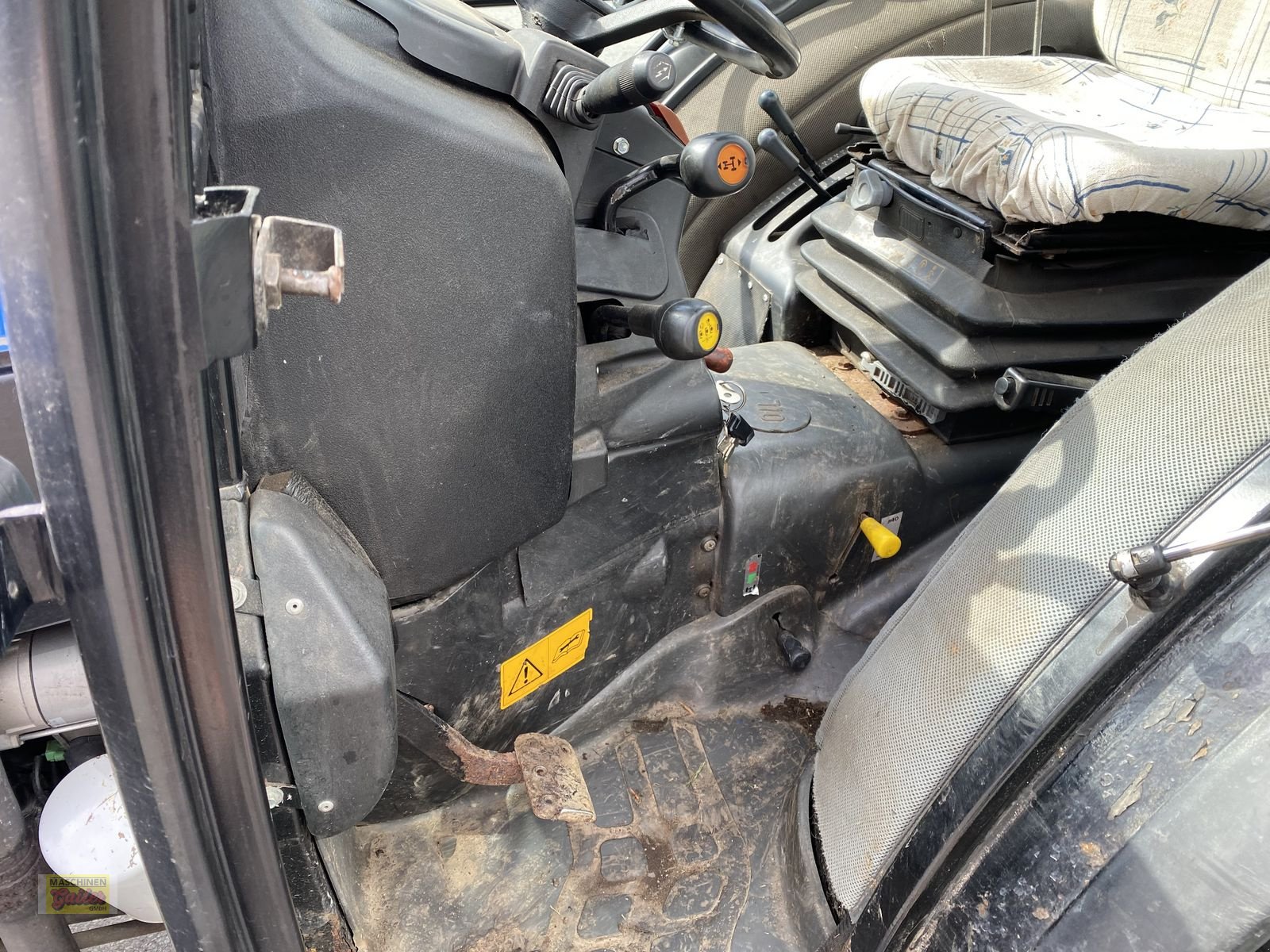 Kommunaltraktor typu New Holland TCE 40, Gebrauchtmaschine v Kötschach (Obrázek 17)