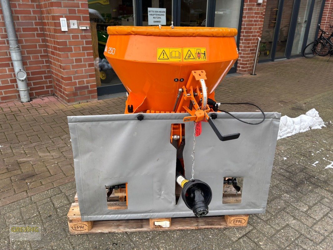 Kommunaltraktor van het type Rauch SA 250 Salzstreuer, Gebrauchtmaschine in Ahaus (Foto 2)