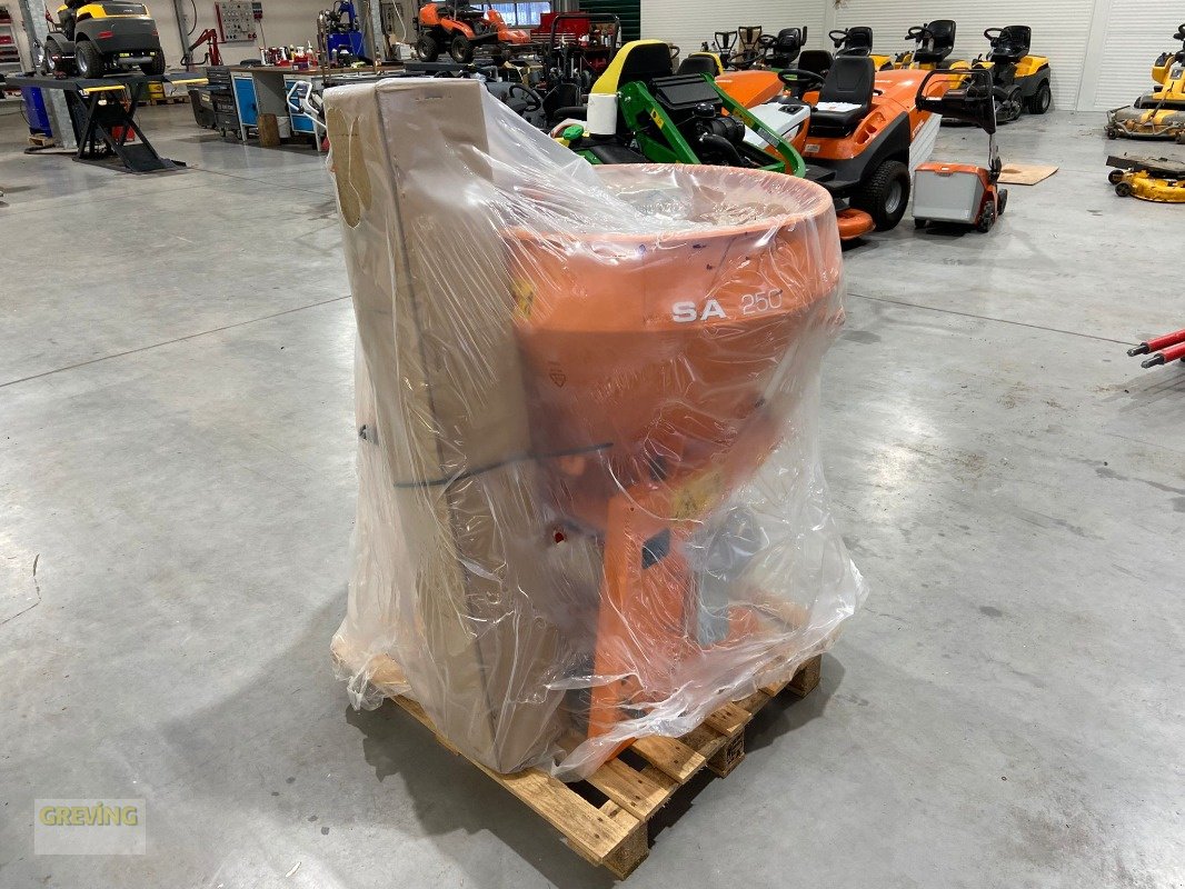 Kommunaltraktor za tip Rauch SA 250 Salzstreuer, Neumaschine u Ahaus (Slika 5)