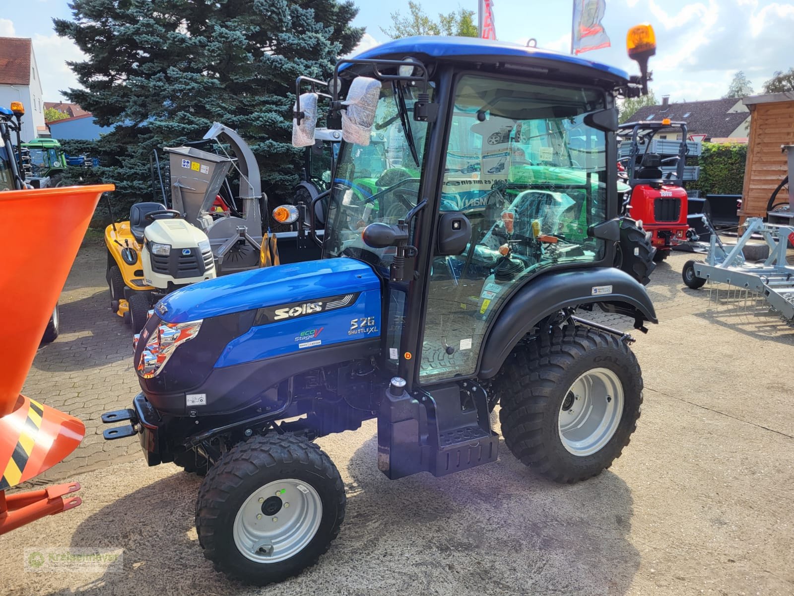 Kommunaltraktor typu Solis 26 9+9 Kabine mit Heizung, Allrad, Diff.Sperre und StVZO-Papiere SOFORT VERFÜGBAR, Neumaschine v Feuchtwangen (Obrázek 2)