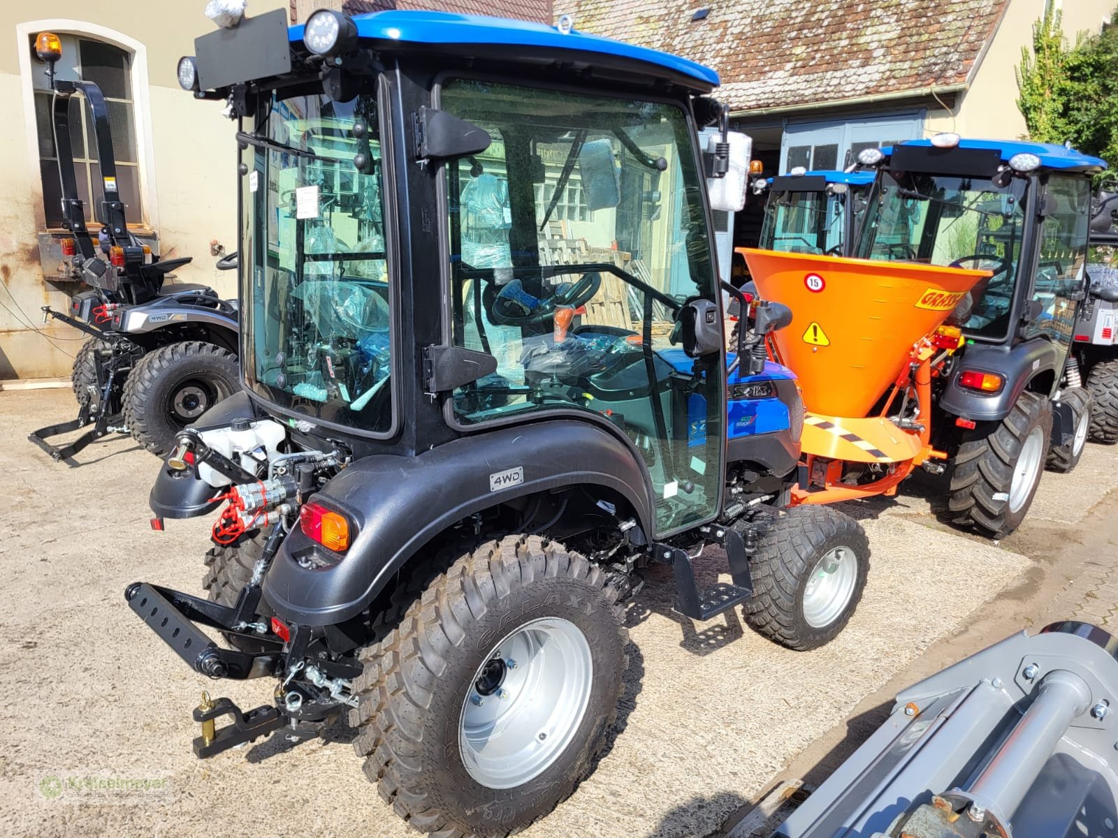 Kommunaltraktor typu Solis 26 9+9 Kabine mit Heizung, Allrad, Diff.Sperre und StVZO-Papiere SOFORT VERFÜGBAR, Neumaschine v Feuchtwangen (Obrázek 3)