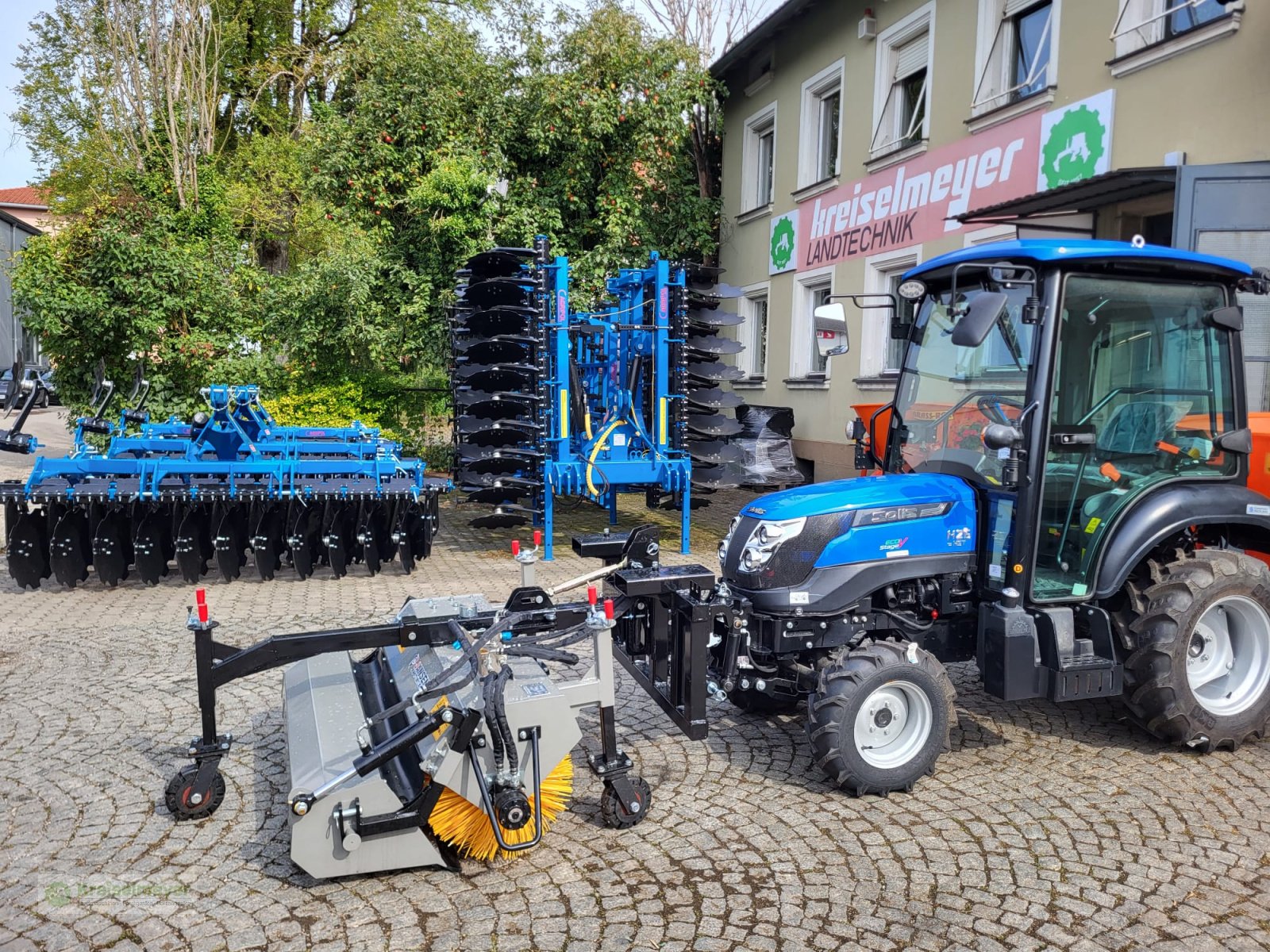 Kommunaltraktor typu Solis 26 HST + Kabine + Jansen JK-130 Kehrmaschine + StVZO NEU, Neumaschine v Feuchtwangen (Obrázek 1)