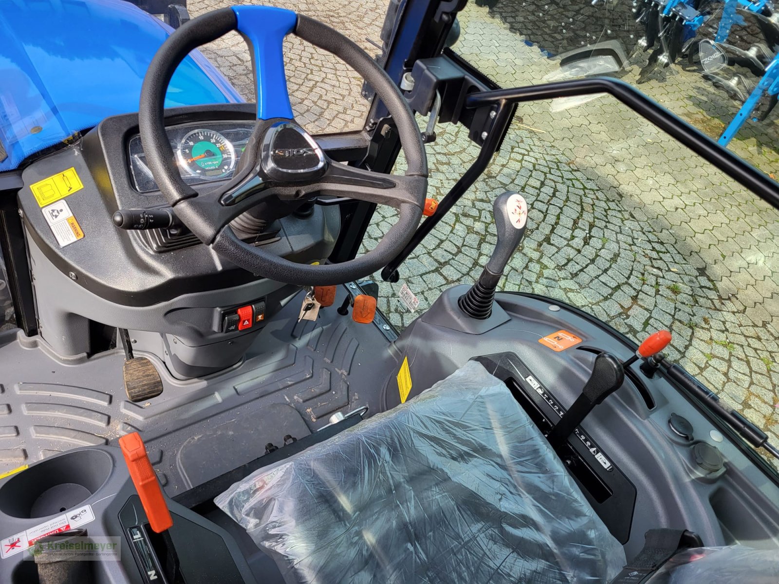 Kommunaltraktor typu Solis 26 HST + Kabine + Jansen JK-130 Kehrmaschine + StVZO NEU, Neumaschine v Feuchtwangen (Obrázek 9)