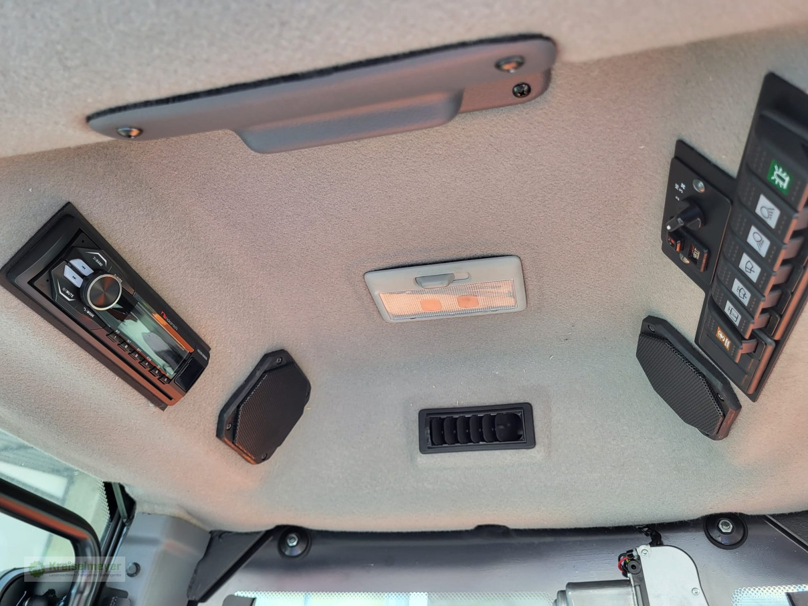 Kommunaltraktor typu Solis 26 HST + Kabine + Jansen JK-130 Kehrmaschine + StVZO NEU, Neumaschine v Feuchtwangen (Obrázek 11)