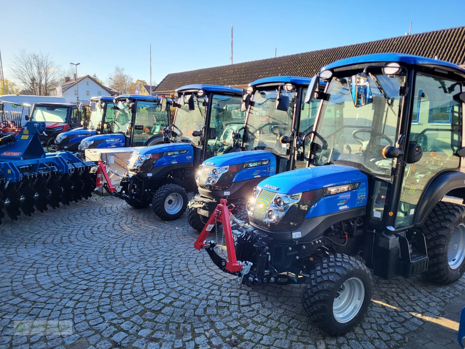 Kommunaltraktor des Typs Solis 26 HST Kabine Winterpaket Vario V-Schneepflug Allrad + StVZO-Zulassung NEU, Neumaschine in Feuchtwangen (Bild 13)