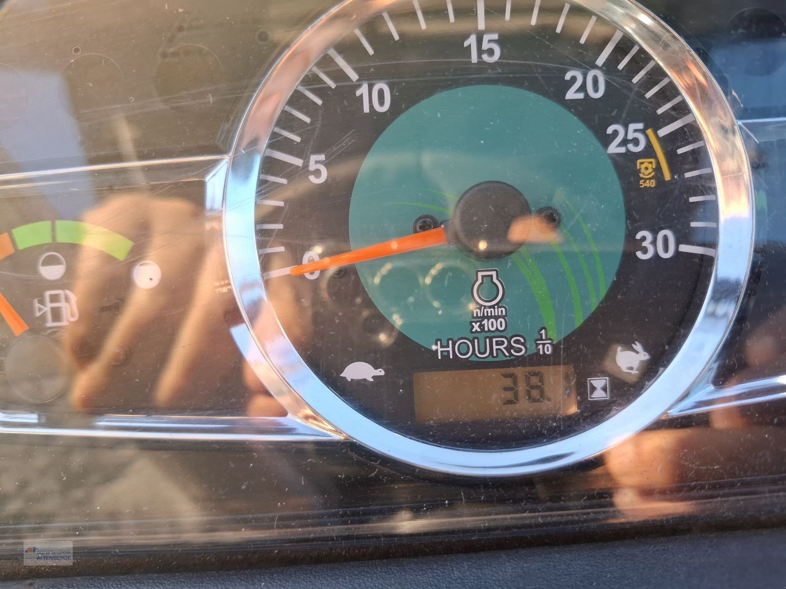 Kommunaltraktor tipa Solis 26 HST mit Fahrerkabine und Frontlader, Gebrauchtmaschine u Altenberge (Slika 13)