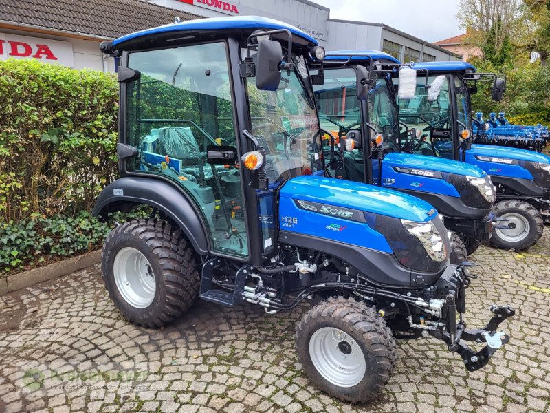 Kommunaltraktor vrste Solis 26 HST + Winterpaket - OHNE Werkzeug - NEU StVZO-Zulassung, Neumaschine v Feuchtwangen (Slika 1)