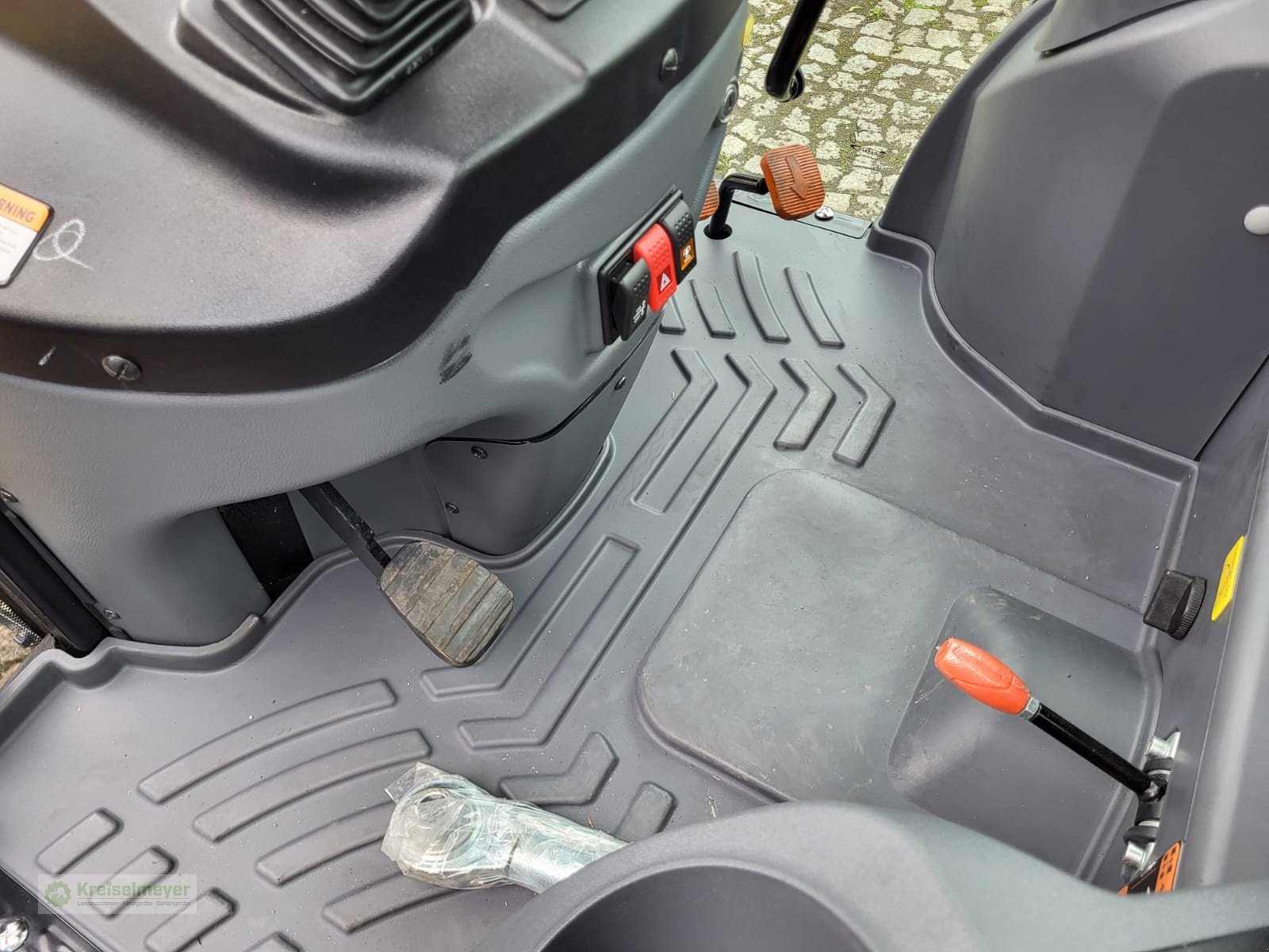 Kommunaltraktor tipa Solis 26 HST + Winterpaket - OHNE Werkzeug - NEU StVZO-Zulassung, Neumaschine u Feuchtwangen (Slika 10)