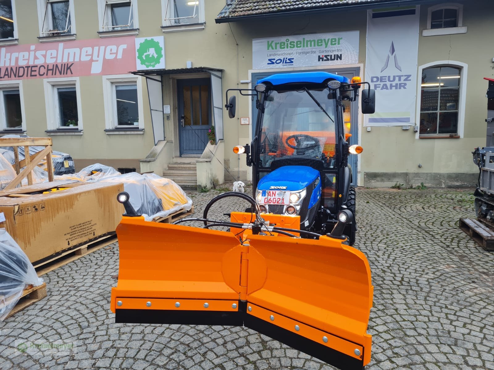 Kommunaltraktor des Typs Solis 26 HST Winterpaket Vario-Schneeräumschild + Salzstreuer Kabine Heizung Hydrostat NEU Aktion, Neumaschine in Feuchtwangen (Bild 5)