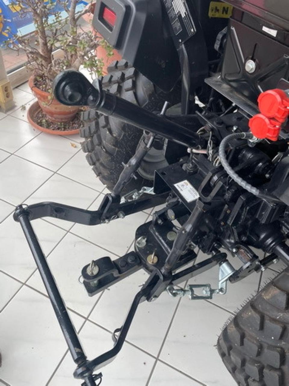 Kommunaltraktor des Typs Solis S 26 (9+9) INKL. FRONTLADER, Neumaschine in Neubukow (Bild 7)