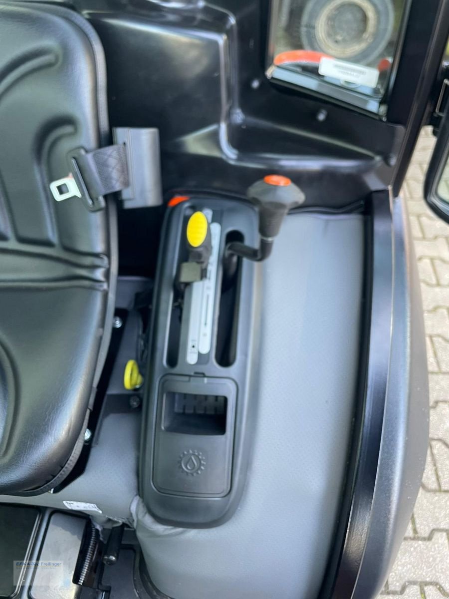 Kommunaltraktor typu Sonstige 6028H, Neumaschine v Obing (Obrázek 6)