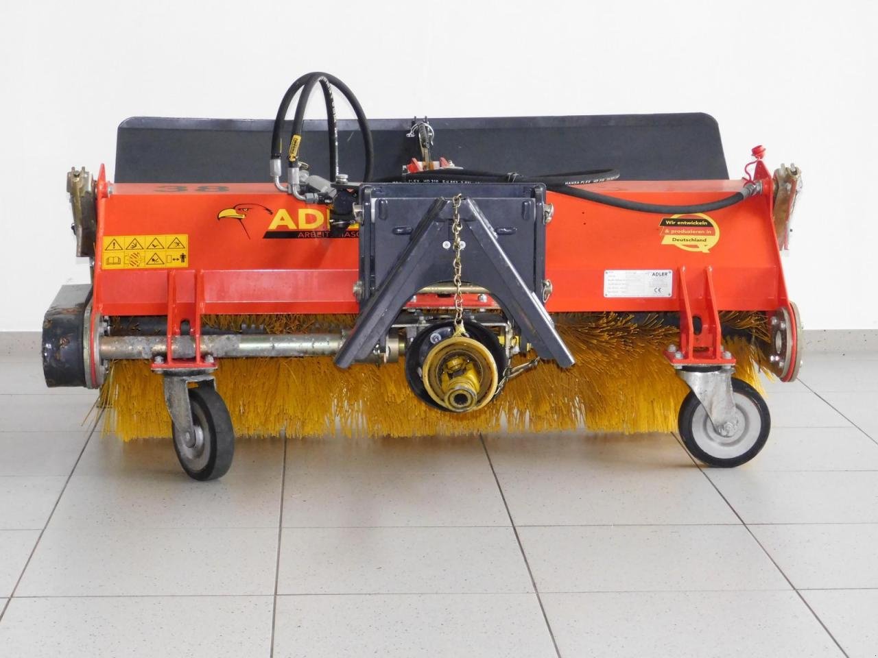 Kommunaltraktor des Typs Sonstige Adler K560 1,50 m, Gebrauchtmaschine in Beckum (Bild 3)