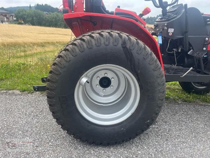 Kommunaltraktor of the type Sonstige FIELDTRAC 224D mit Rasenbereifung & Allrad – NEU, Neumaschine in Dimbach (Picture 21)