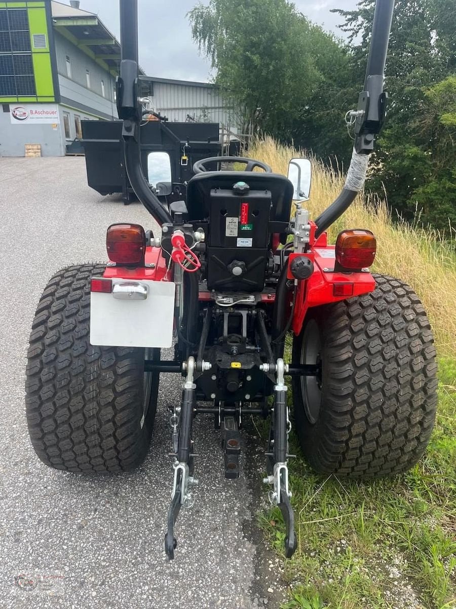 Kommunaltraktor of the type Sonstige FIELDTRAC 224D mit Rasenbereifung & Allrad – NEU, Neumaschine in Dimbach (Picture 4)