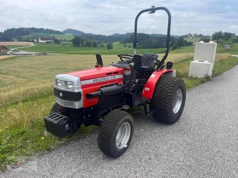 Kommunaltraktor of the type Sonstige FIELDTRAC 224D mit Rasenbereifung & Allrad – NEU, Neumaschine in Dimbach (Picture 5)